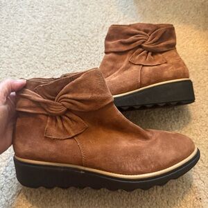 Clarks Sharon Salon Women Wedge Heel Ankle Booties Dark Tan Suede